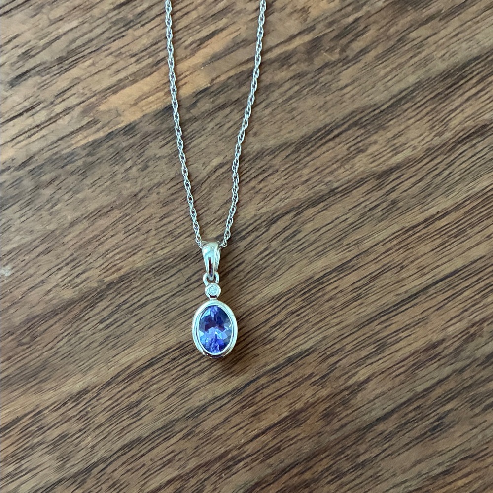 Effy tanzanite and diamond sterling silver necklace EUC